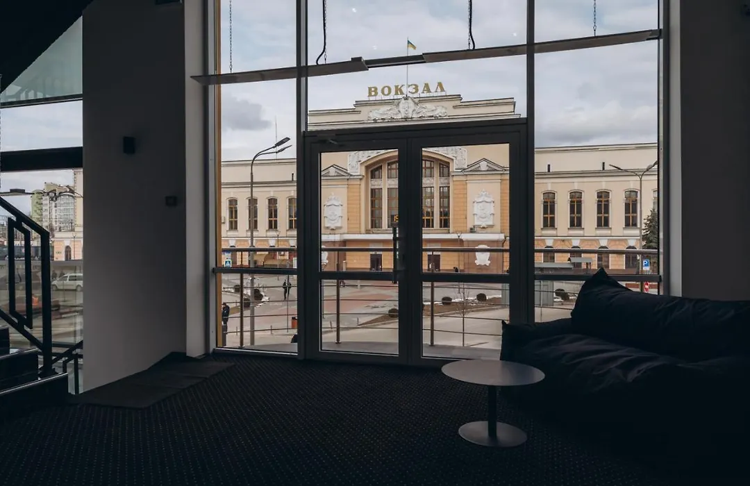Готель хостел Rooms-1
