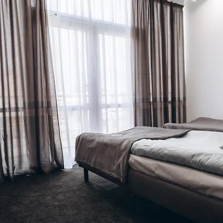 Готель хостел Rooms-3